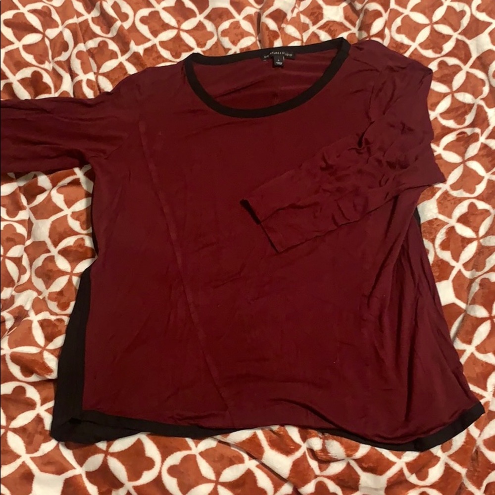 Maroon signature studio long sleeve